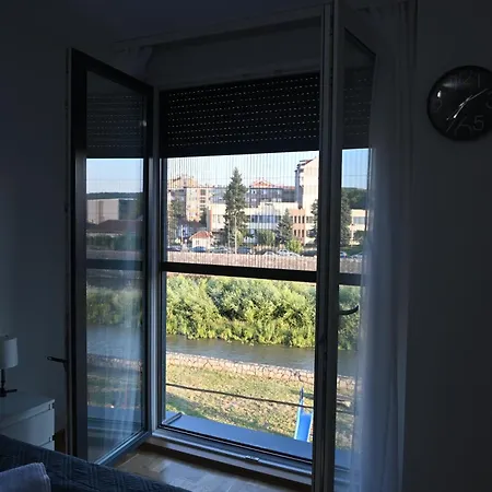 Riverside Nis