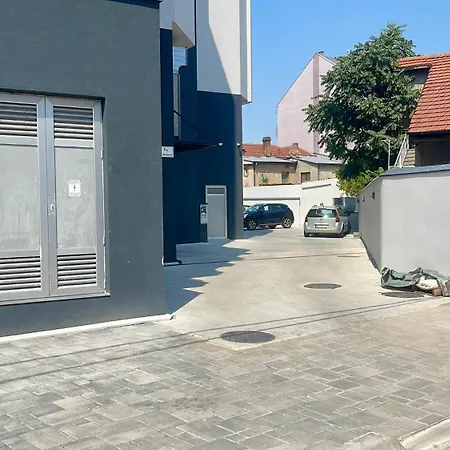 Riverside Apartamento Ni