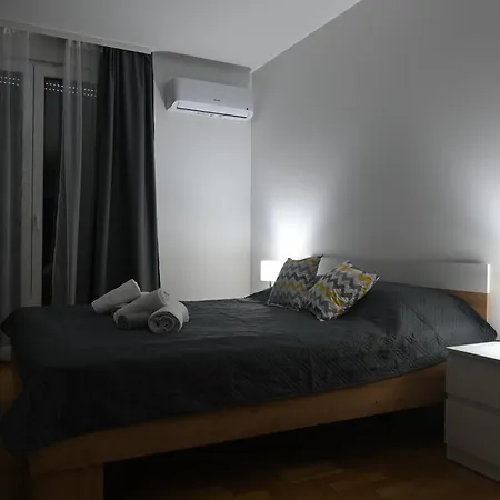 Riverside Apartment *